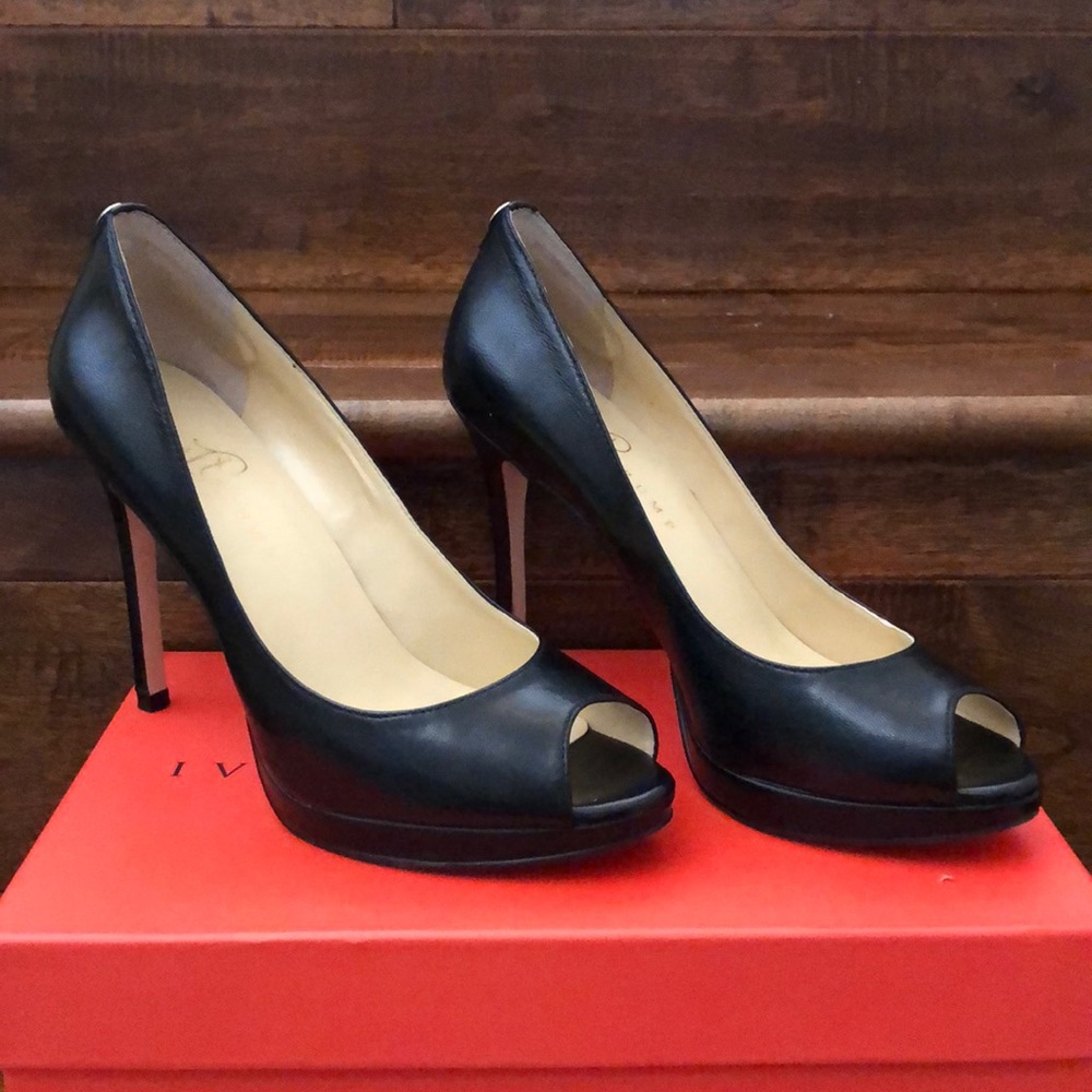IVANKA TRUMP "Maggie" Peep Toe 4” Heels